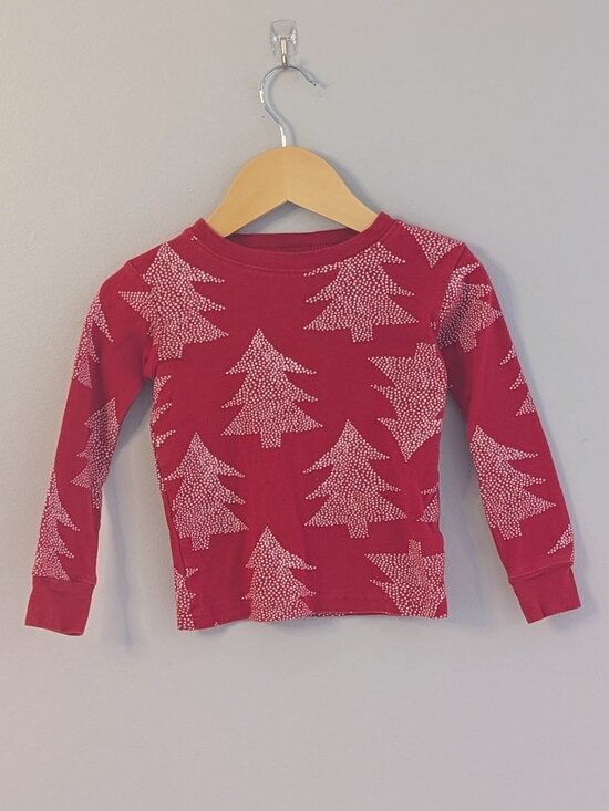 2/$15 💙 Carter’s Red Christmas Tree Pajama Set | 4T - Picture 2 of 5